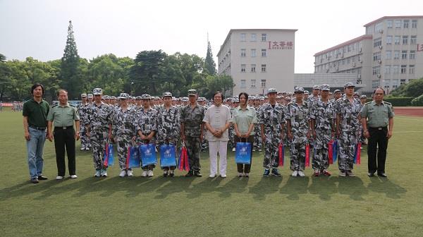 33B3E127A52FF3F546355A0F606_3A184ABA_A23E.jpg?e= 33B3E127A52FF3F546355A0F606_3A184ABA_A23E.jpg?e=