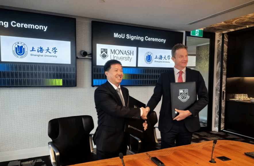 AC2F85470EE0A0E7B8B7BCE7D30_CE812075_35810