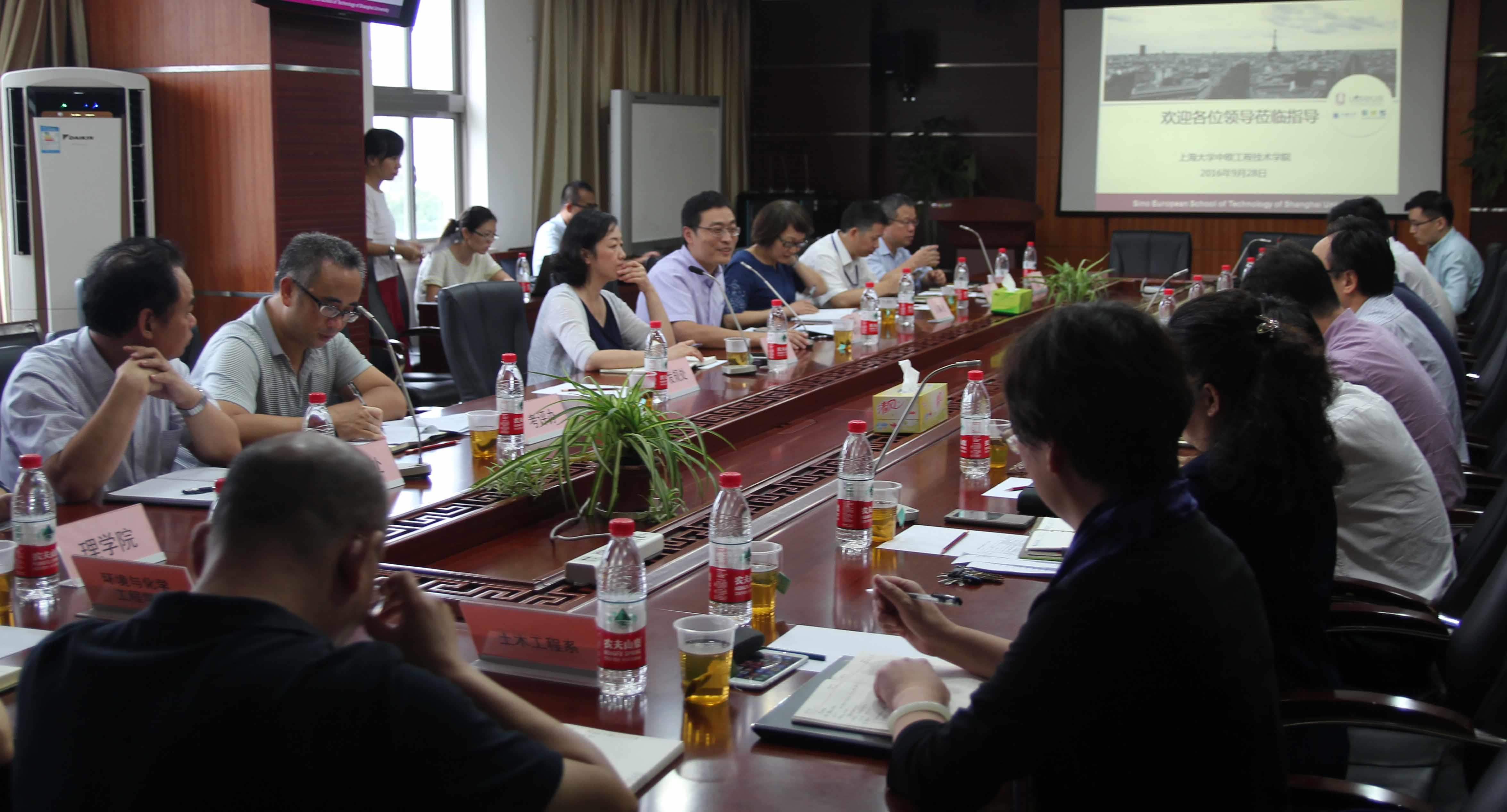 6F4AEDF7A44EBCD7E56A48CAFDC_63D6B66D_87915.jpg?e=