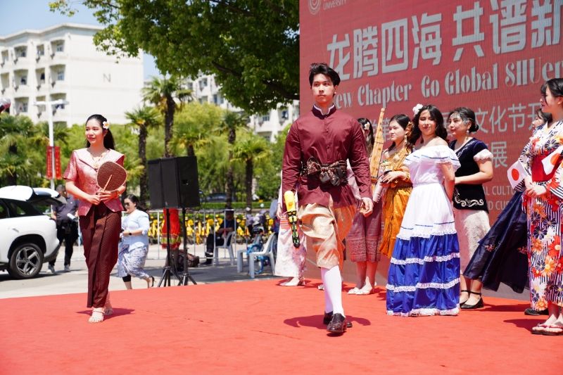 5D099221DFBE3C6AB7C62FCB480_9AEC60F8_196DD