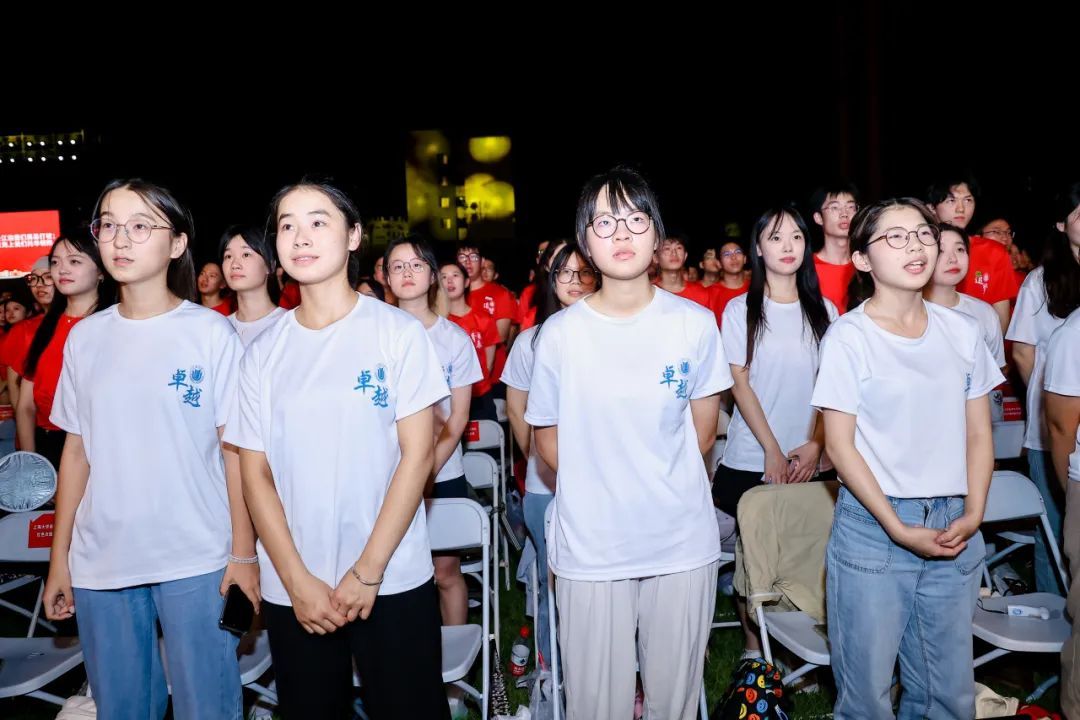 39B4940C8C046A8B39F4B795541_2E7220D4_19EE2