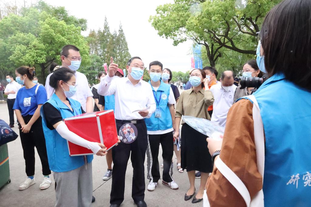 1BF408E7F804CE7C5B96993DCFA_97EF75E1_1DB25.jpg?e=