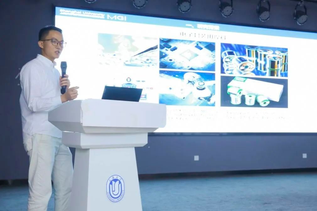 48EACD6505743F40A7EF82E161B_AA6DC60E_EF32