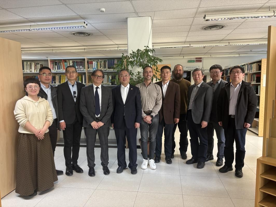 8EF483DA73C731ED0B1EDBE4D22_204539D8_22C2A