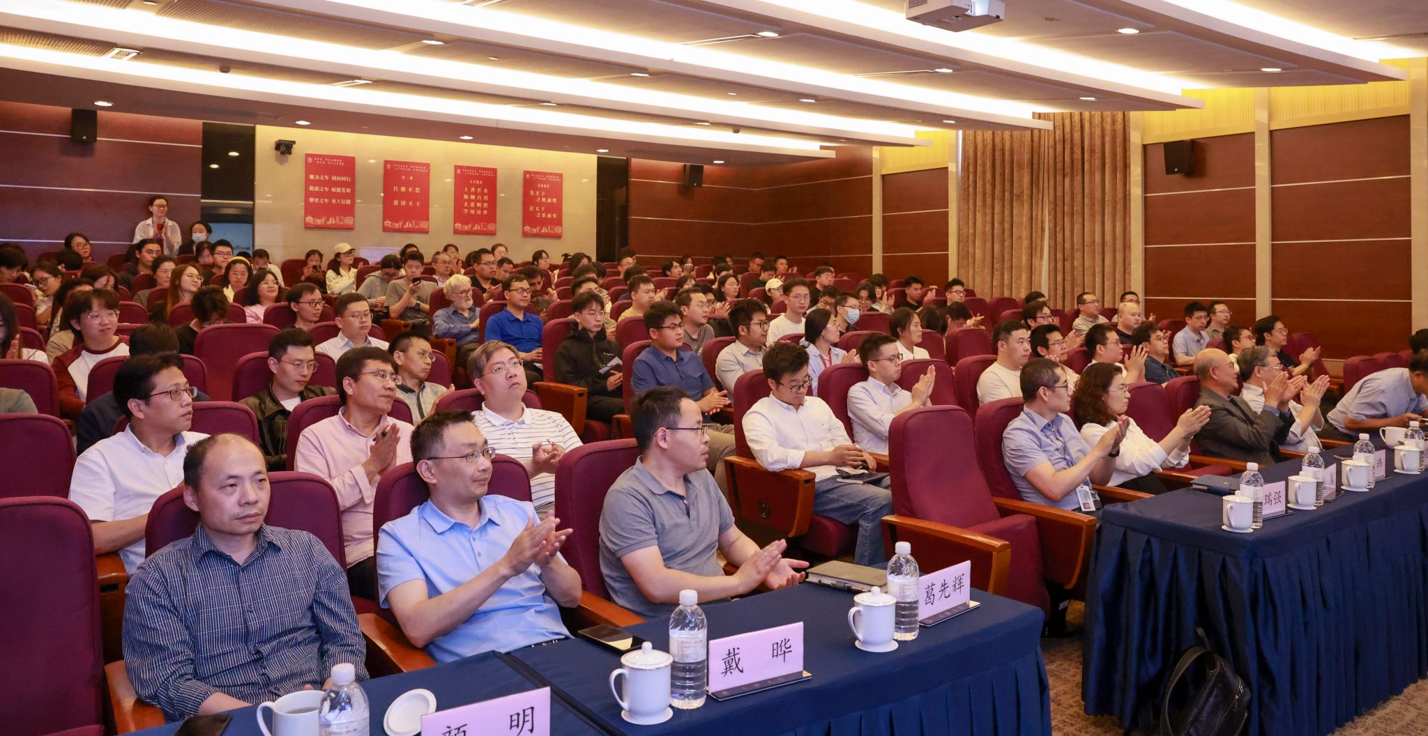 ��ҳ- �±�GG���Ŵ�����ҵƽ̨