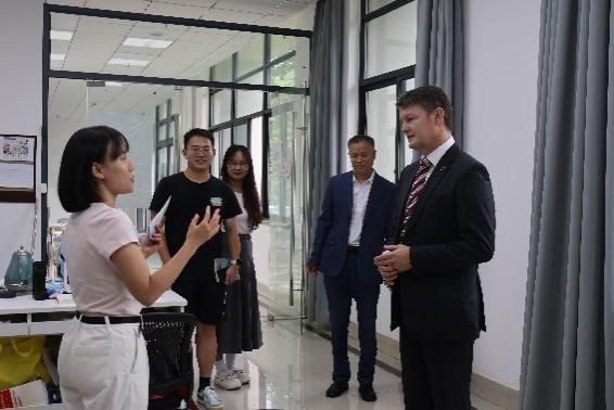 02D3AF46F4D537193D7B473D517_DD73F628_9777 02D3AF46F4D537193D7B473D517_DD73F628_9777