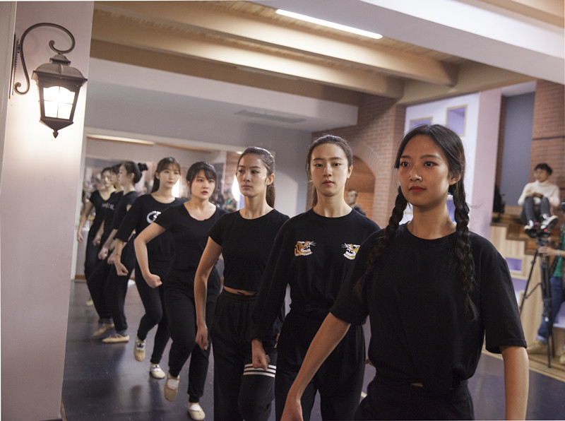 ��ҳ- �±�GG���Ŵ�����ҵƽ̨