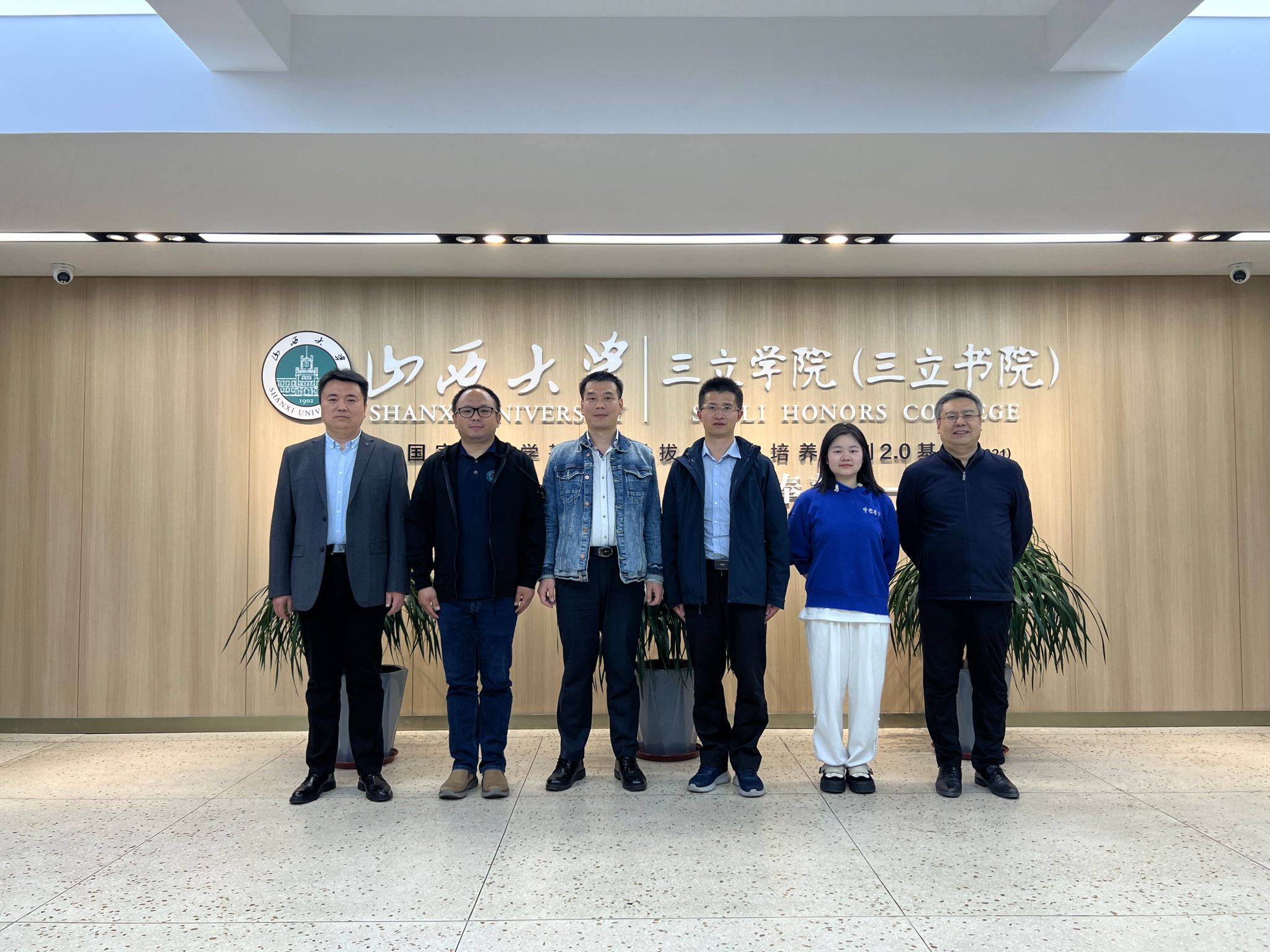 ��ҳ- �±�GG���Ŵ�����ҵƽ̨