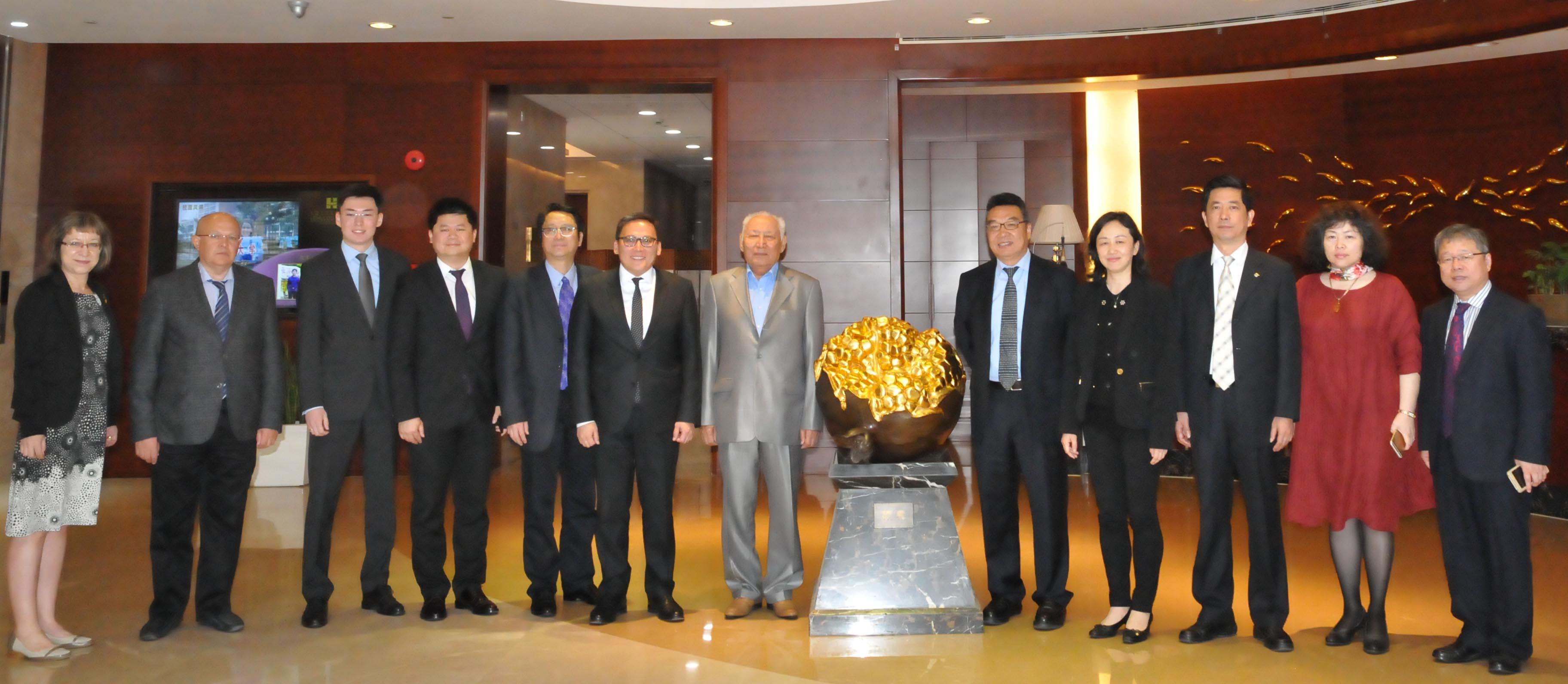 FB32A2E4FD646577DE8F73CAAEC_73AA3FDF_66C79.jpg?e=