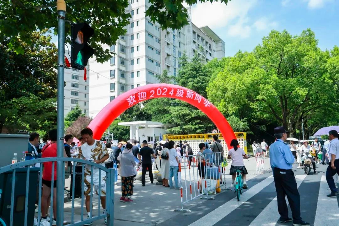 4DF624AA28EBCC7FDE65561208B_6A28FCE4_2E5C3 4DF624AA28EBCC7FDE65561208B_6A28FCE4_2E5C3