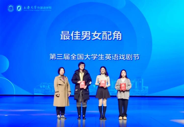 AD7898C6A299D4AEDBA2EB5AA7D_8C90E756_AD53