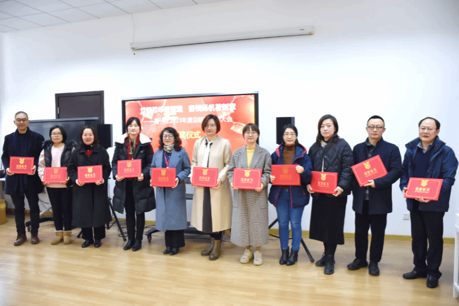 0C9EDC78F5572D60056E03F89F2_3E0600AE_2B27F