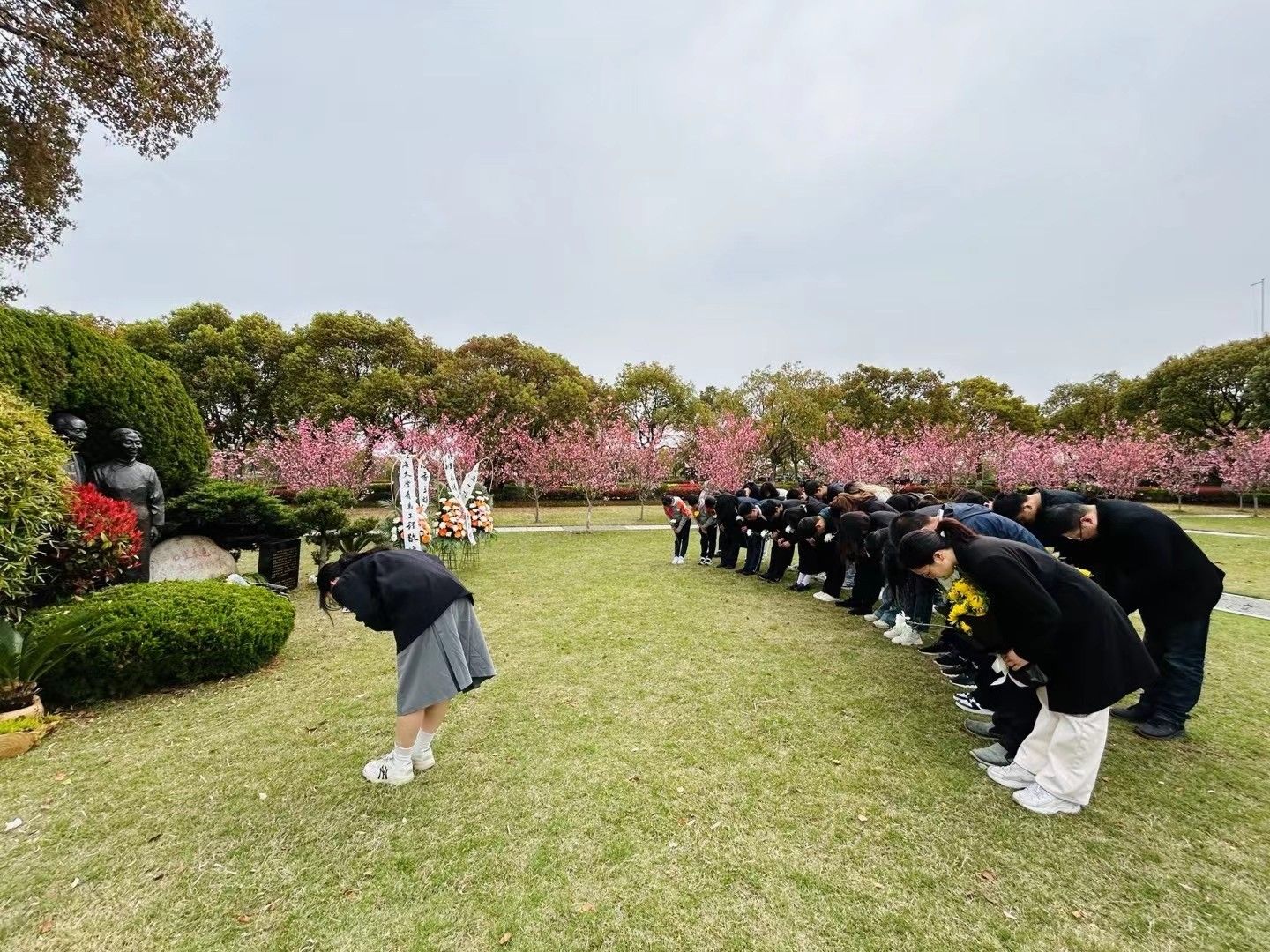 ��ҳ- �±�GG���Ŵ�����ҵƽ̨