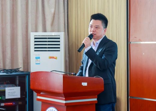 A0ABEAA3DEA359565133E493C5B_59470460_77A4